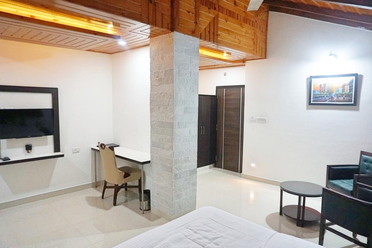 Ess & Bee Resorts Dharamshala Exterior photo