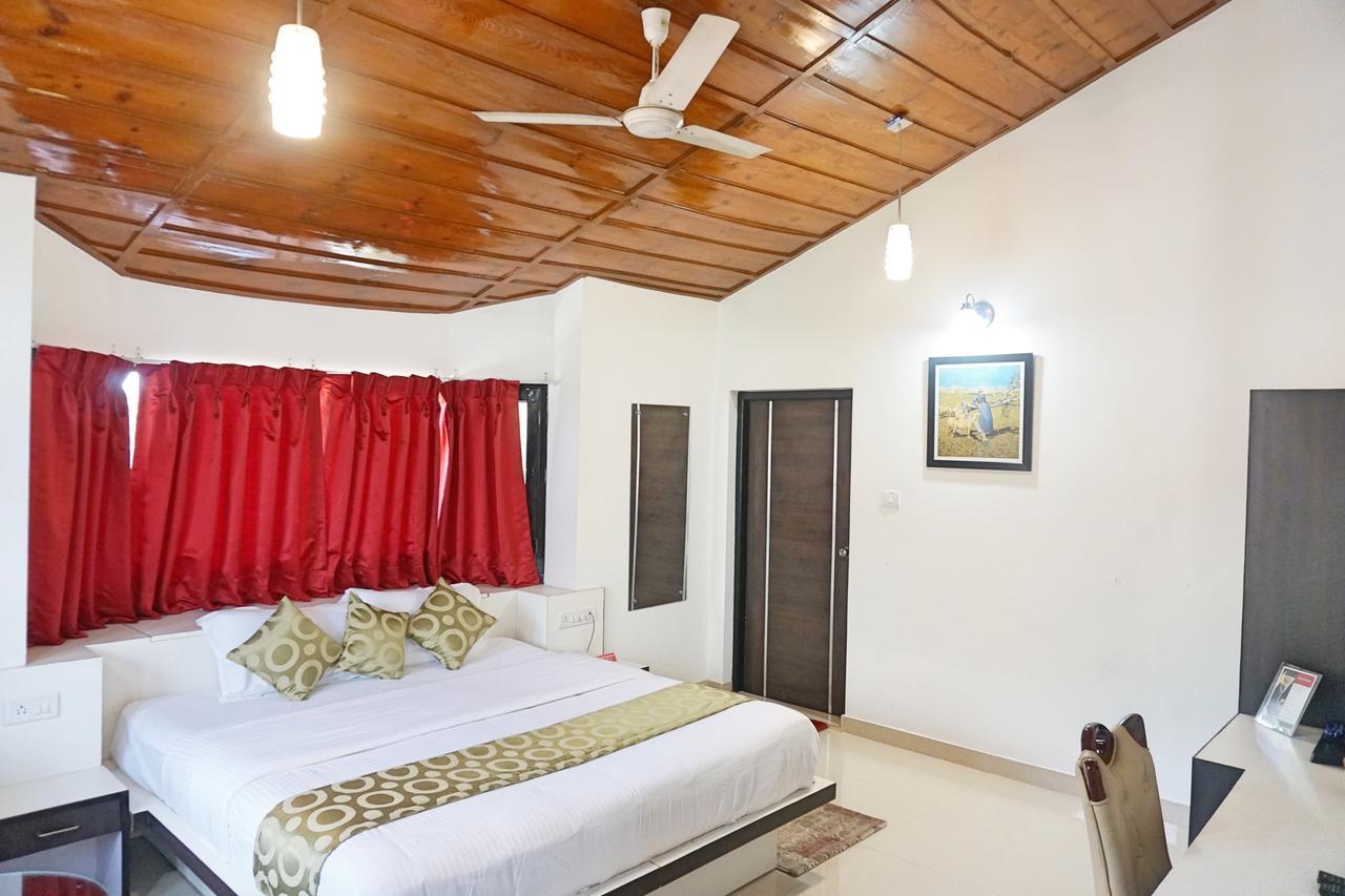 Ess & Bee Resorts Dharamshala Exterior photo